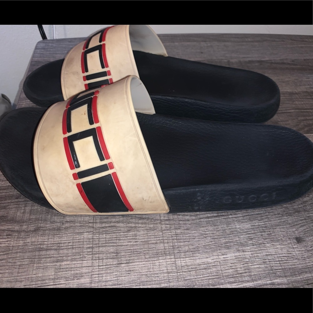 Gucci men’s slide sandal